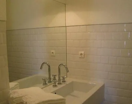Costa Do Castelo Apartment